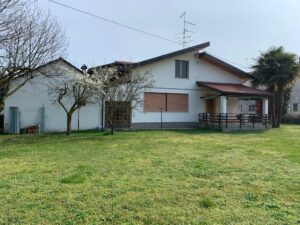 Case indipendenti in affitto ad Oleggio